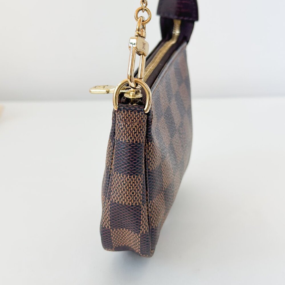 Louis Vuitton Mini Pochette Accessoires Damier Ebene - Picture 4 of 10